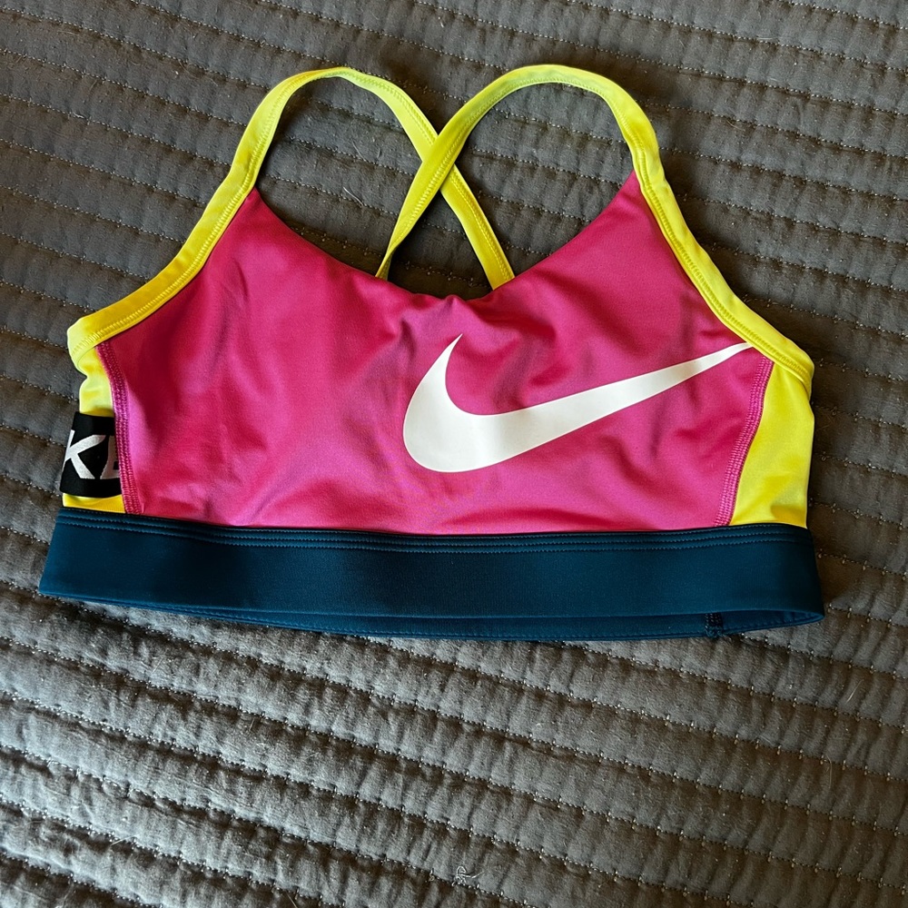 Nike Pro dri-fit sports bra